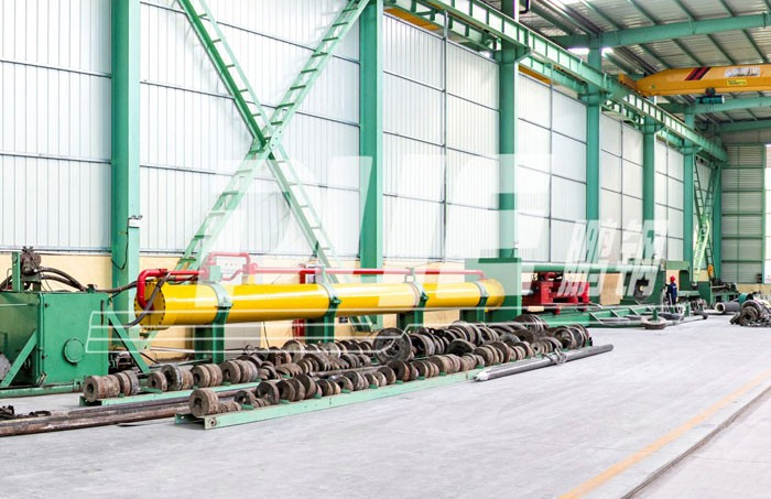 Hydraulic broaching machine