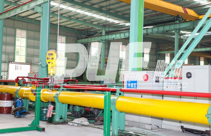 Hydraulic broaching machine